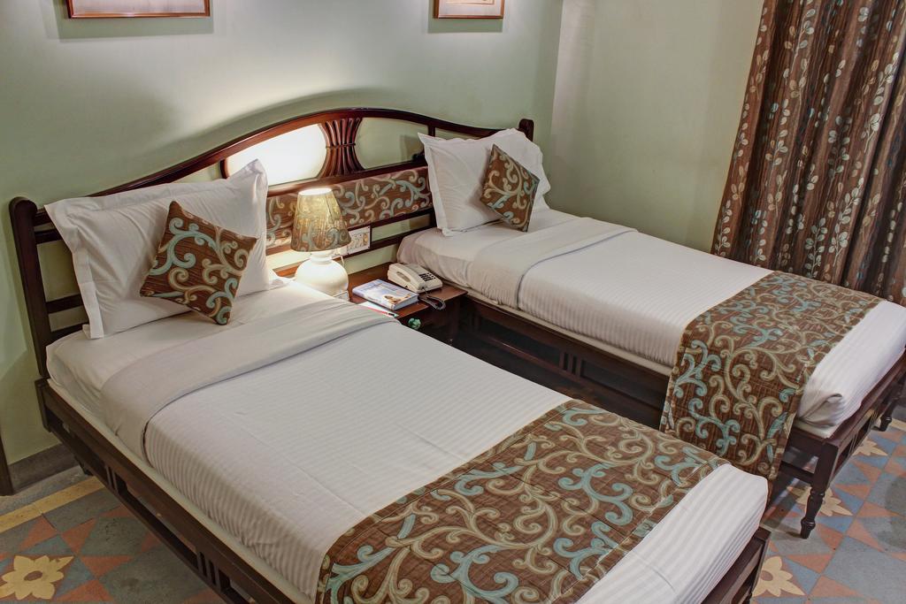 Palace On Ganges - Heritage Hotel Varanasi Habitación foto