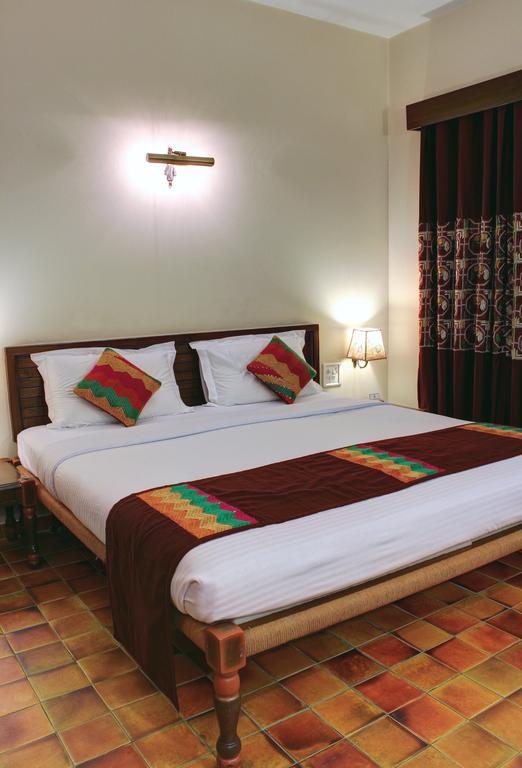 Palace On Ganges - Heritage Hotel Varanasi Habitación foto